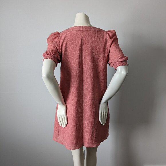 BB Dakota by Steve Madden - "Fields of Gold" Textured Shift Dress - Size M - Picture 7 of 9